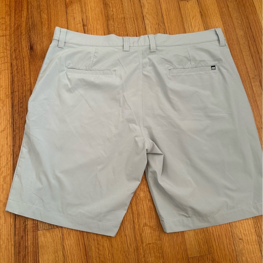 Travis Mathew Light Gray Performance Golf Shorts - Picture 2 of 10